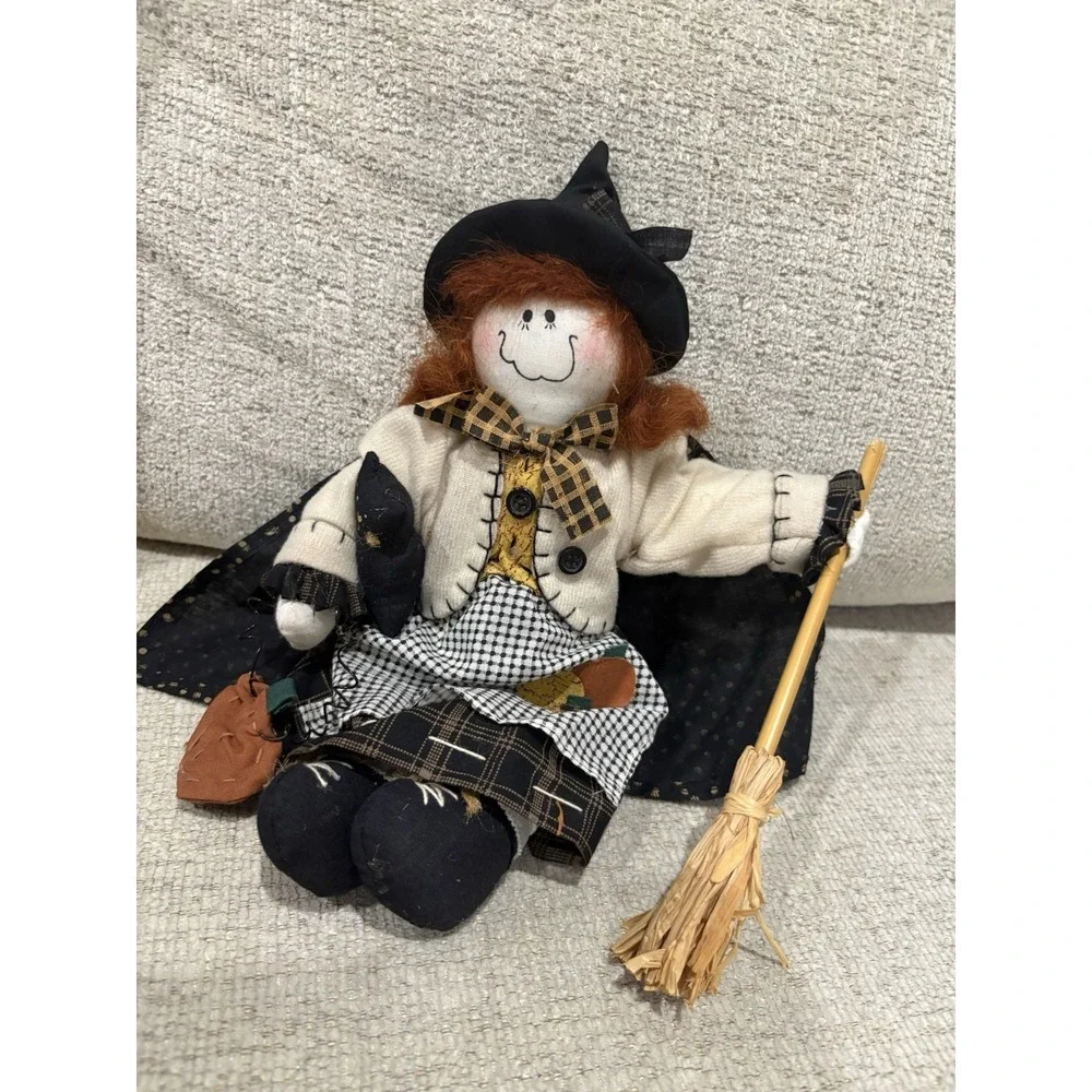 1999 Jo-Ann Patchwork Witch Shelf Sitter Black Cat Halloween